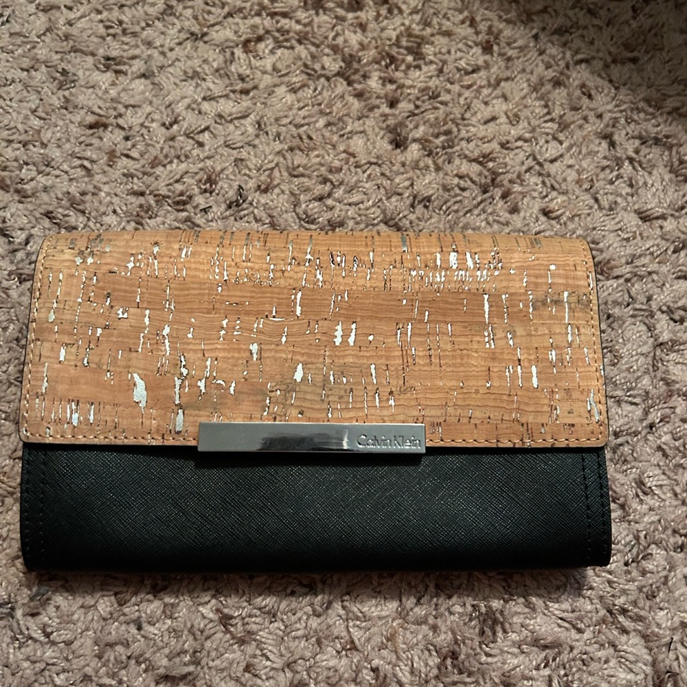 calvin klein clutch